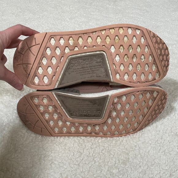 Adidas Womens NMD XR1 Duck Camo Sneakers in Pink and Gray Mesh Knit 9 - Picture 7 of 8